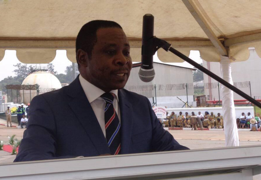 Cameroun : après six ans de fonctions, Basile Atangana Kouna cède le fauteuil de ministre de l’Energie à Gaston Eloundou Essomba
