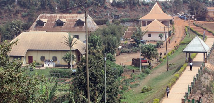 Cameroun: recrutement d’un contrôleur pour le suivi des travaux d’éclairage public via le solaire à Dschang et Foumbot