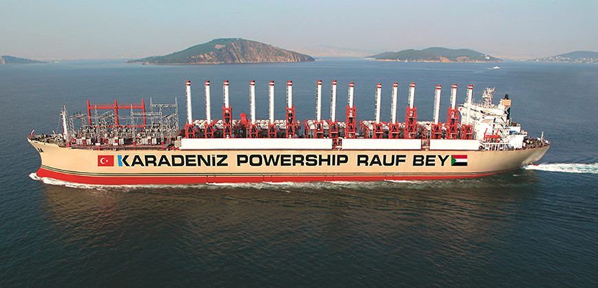 L’entreprise turque Karpowership a déployé une centrale électrique flottante au Soudan, permettant d’injecter 150 MW dans le réseau