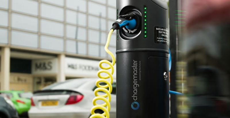 Le groupe pétrolier britannique BP rachète Chargemaster, fabricant de bornes de recharge pour les voitures électriques