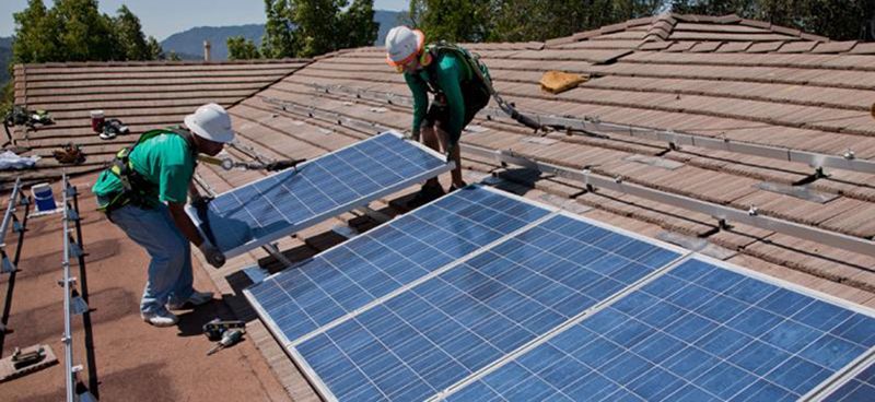 Afrique du Sud : l’association de l’industrie photovoltaïque plaide pour des normes nationales d’installation des panneaux solaires sur toitures