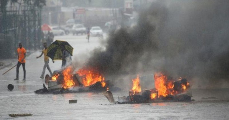 Zimbabwe : au moins trois morts et 68 blessés par balles lors des manifestations contre la hausse des prix des carburants