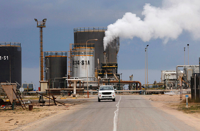 Libye: la NOC « forcée de fermer » la raffinerie de Zaouia