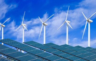 Solaire et éolien ont représenté 67% des nouvelles capacités de production électrique dans le monde en 2019 (rapport)