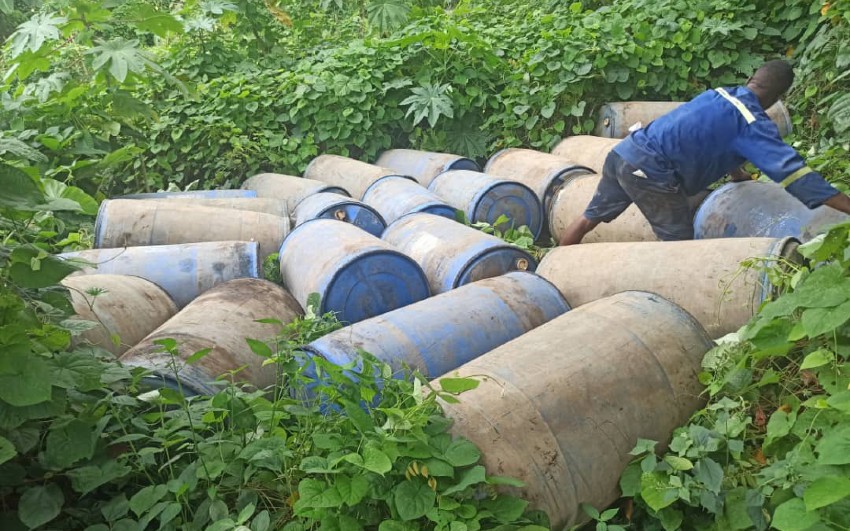 Cameroun: 28 000 litres de carburant de contrebande saisis à Limbe