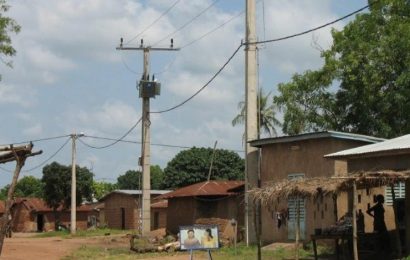 Le français Eiffage Énergie Systèmes va assurer des travaux sur les réseaux de distribution d’électricité du Ghana et du Bénin