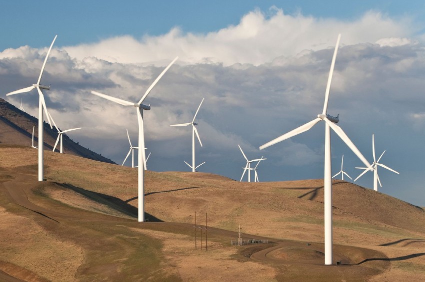 Maroc : le contrat d’achat d’électricité de la ferme éolienne de Jbel Lahdid signé