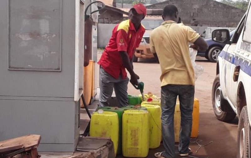 Sénégal: interdiction de la vente de carburant au détail à Dakar