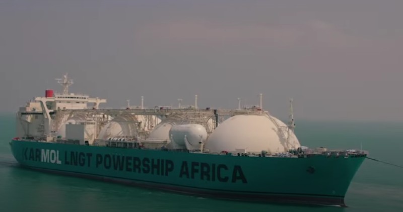 Sénégal: le bateau-usine destiné à recevoir du GNL pour une centrale électrique flottante de 235 MW livré