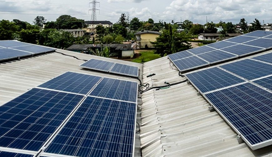 Daystar Power obtient 20 millions de dollars de l’IFC pour étendre ses solutions solaires hybrides au Nigeria