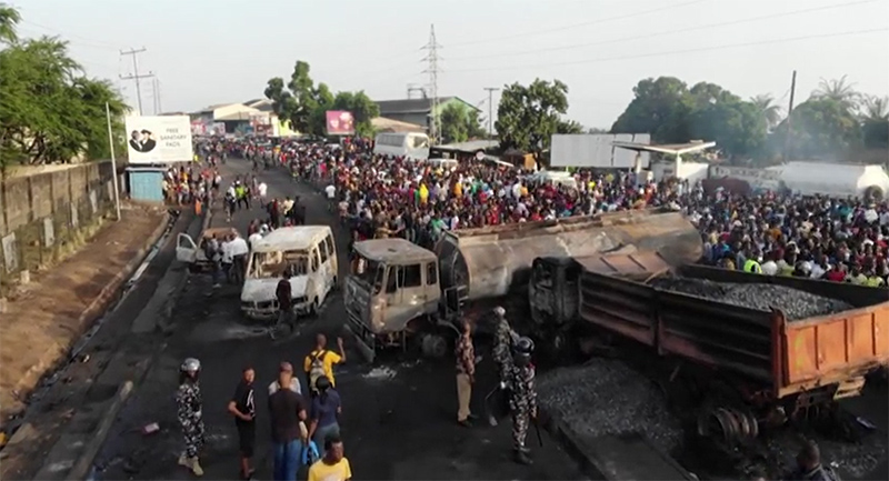 Sierra Leone: l’incendie qui a fait plus de 98 morts causée par l’explosion d’un camion-citerne dans une station-service