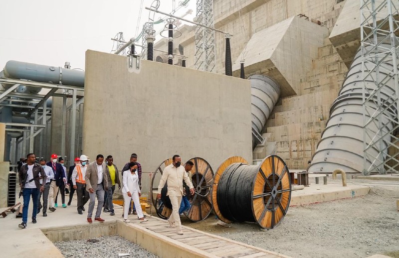 Grand barrage de la Renaissance éthiopienne: une première turbine de 375 MW en service