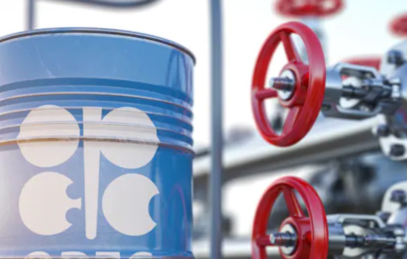 Marché du pétrole: les pays de l’Opep+ vont augmenter leur production de 400 000 barils par jour en avril