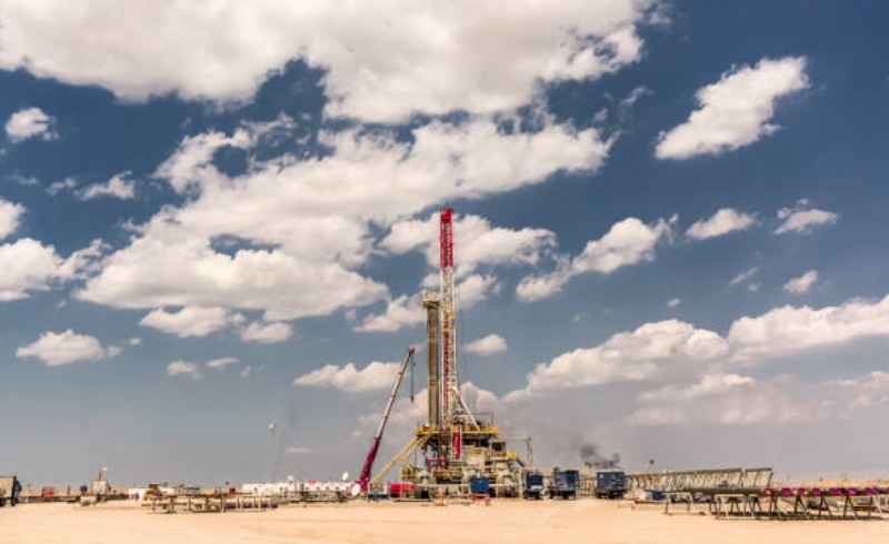 Algérie: le nouveau champ pétrolier HDLE/HDLS produit 10 000 bep par jour