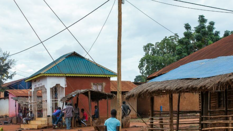 Cameroun/Electrification rurale : le Perace ambitionne d’accroître le taux d’accès à l’électricité de 5% d’ici 2025