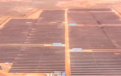 Niger : accès à l’électricité pour 500 000 personnes avec l’exploitation de la centrale solaire de Gorou Banda